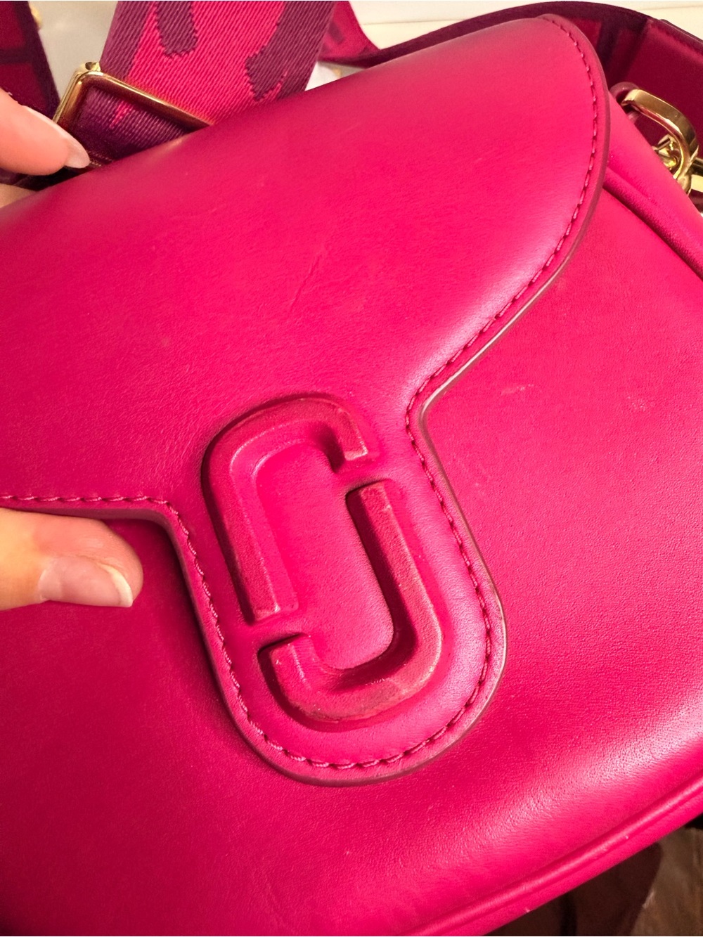 Marc Jacobs Bright Pink Compact Crossbody with Branded Strap - Picture 4 of 8